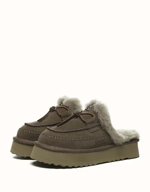 AUSTRALIAN SHEPHERD® Sammy Platforms